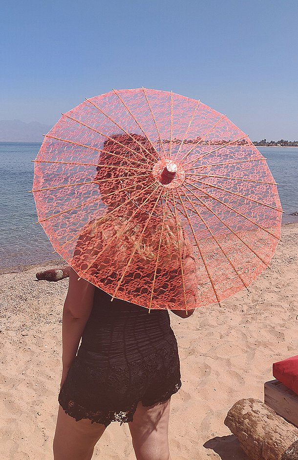 שמשיה עץ תחרה שמשיה עץ תחרה